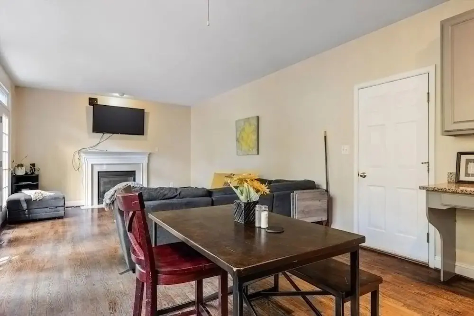 Entire 4 BR in Beloved DC Area Takoma Park