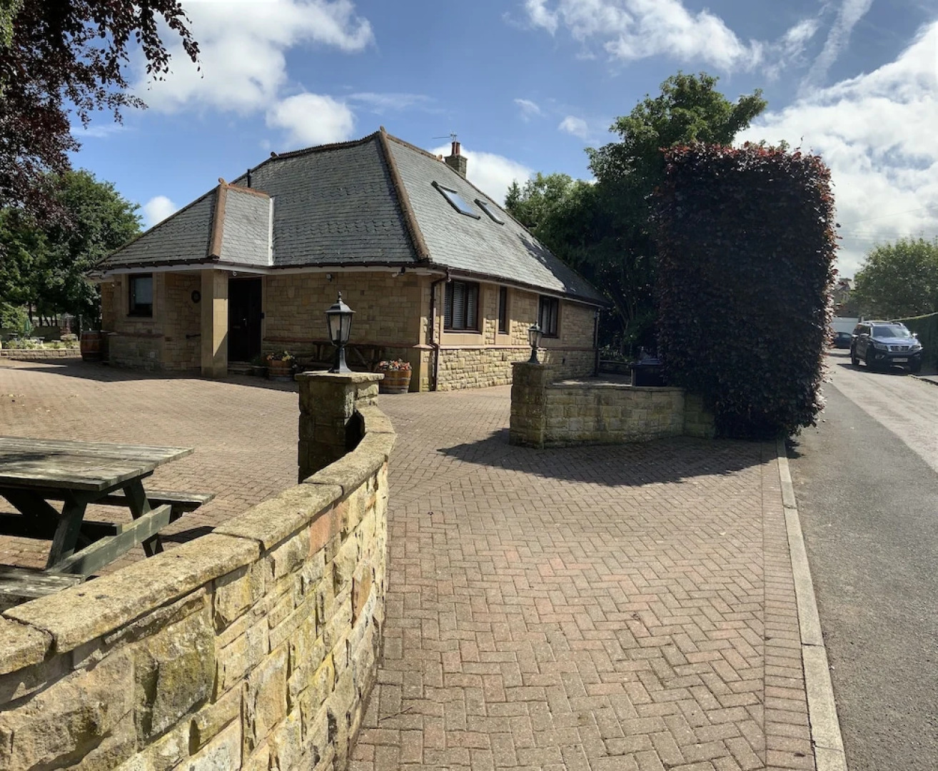 Remarkable 2-bed Cottage in Tranquil Setting