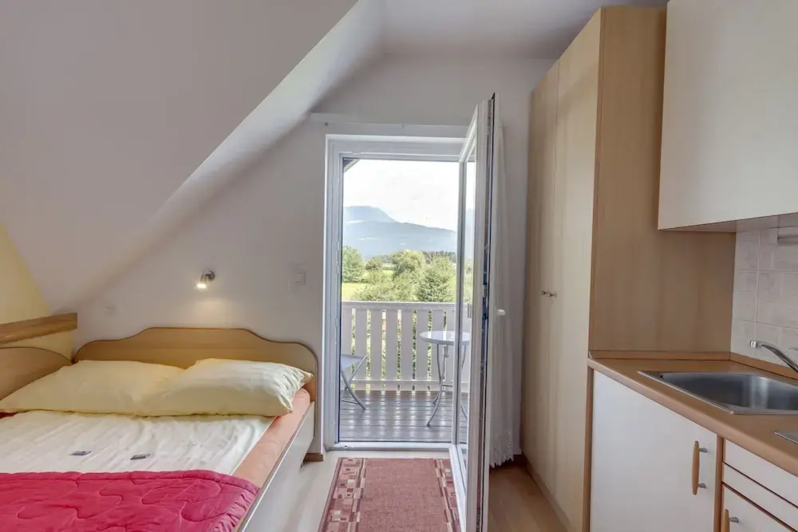 Rooms & Apartments Jana