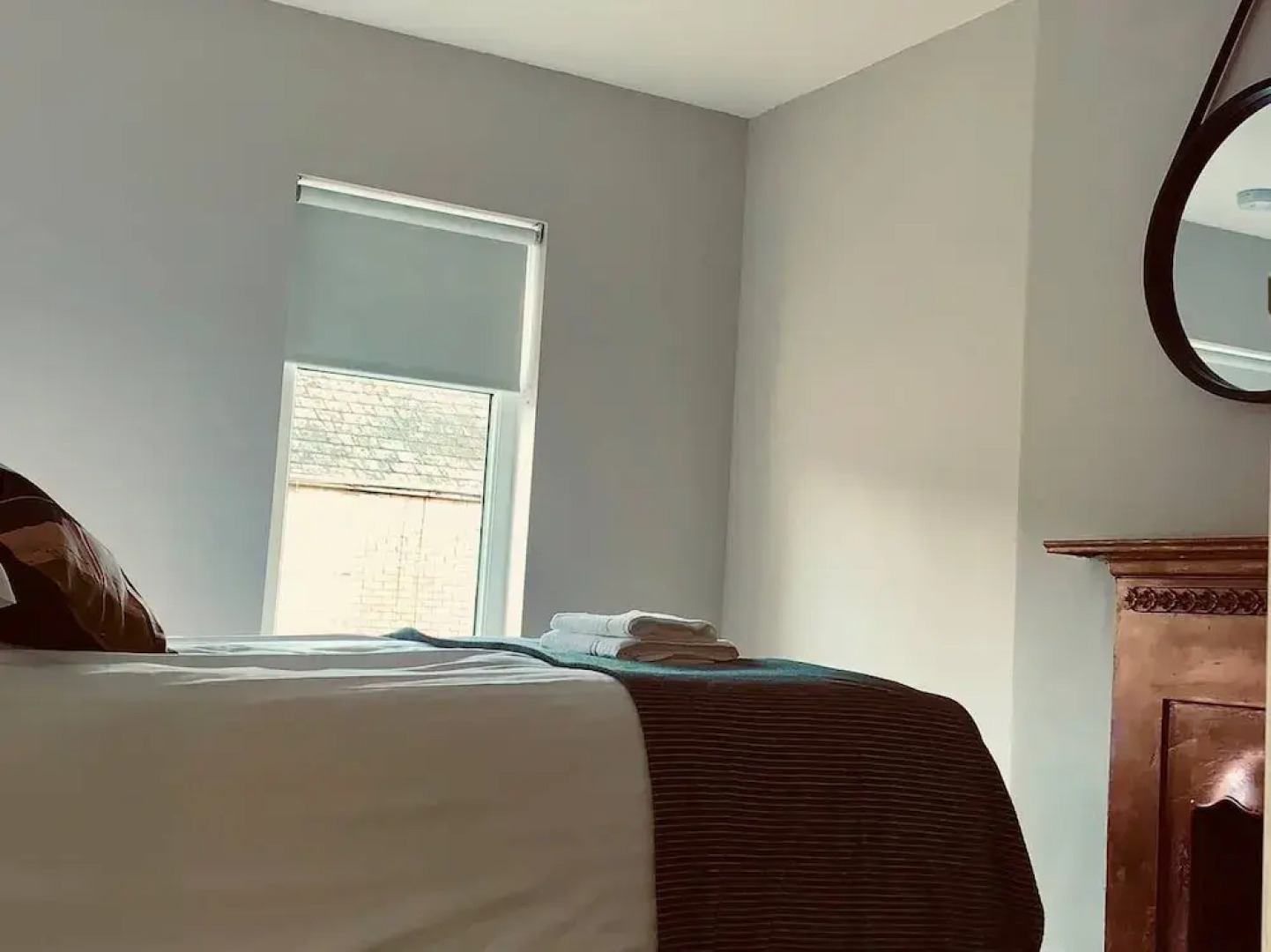 Ebor Cosy Homli Parking Wifi Smart