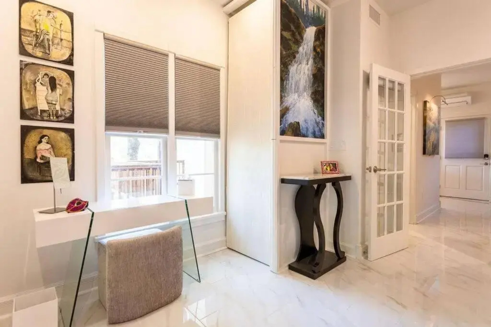 Private Luxury Suite with Hot Tub Downtown Eureka Springs