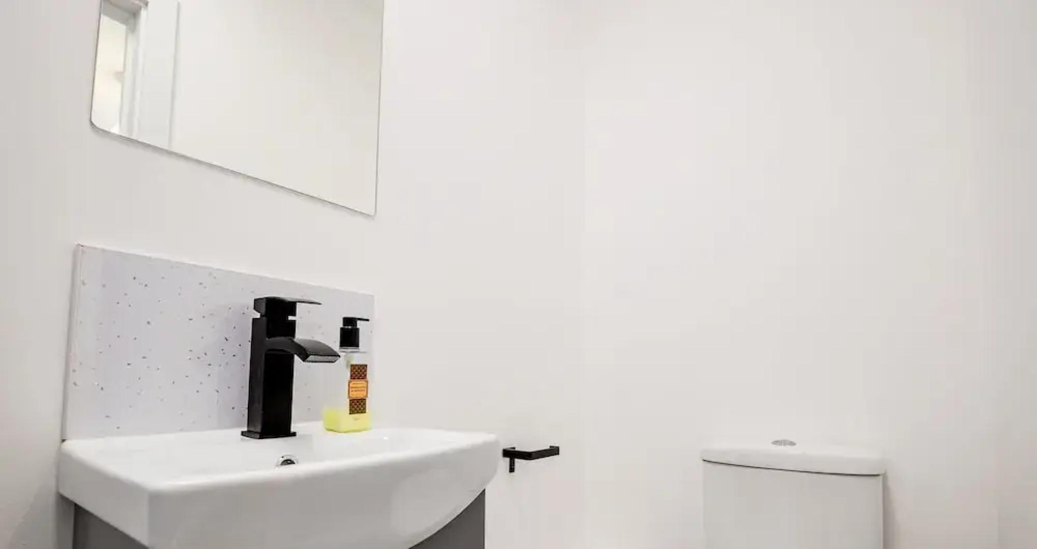 Host Stay Croydon Road Abode