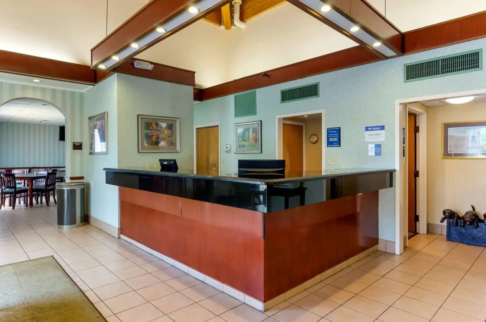 Best Western Staunton Inn