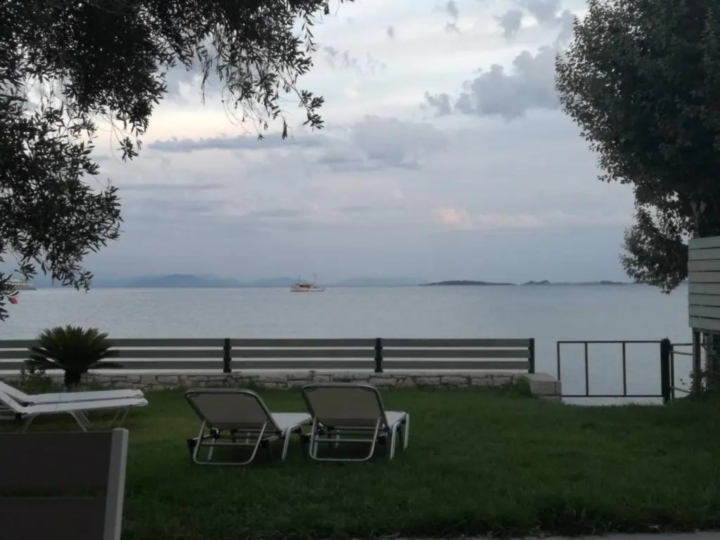 Stami's Seaside Apartment