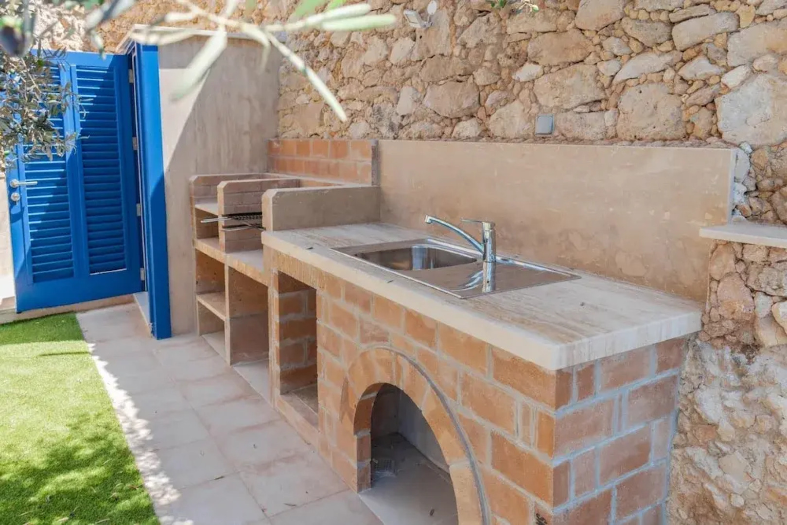 Villa Oliva 4 Bedroom Villa