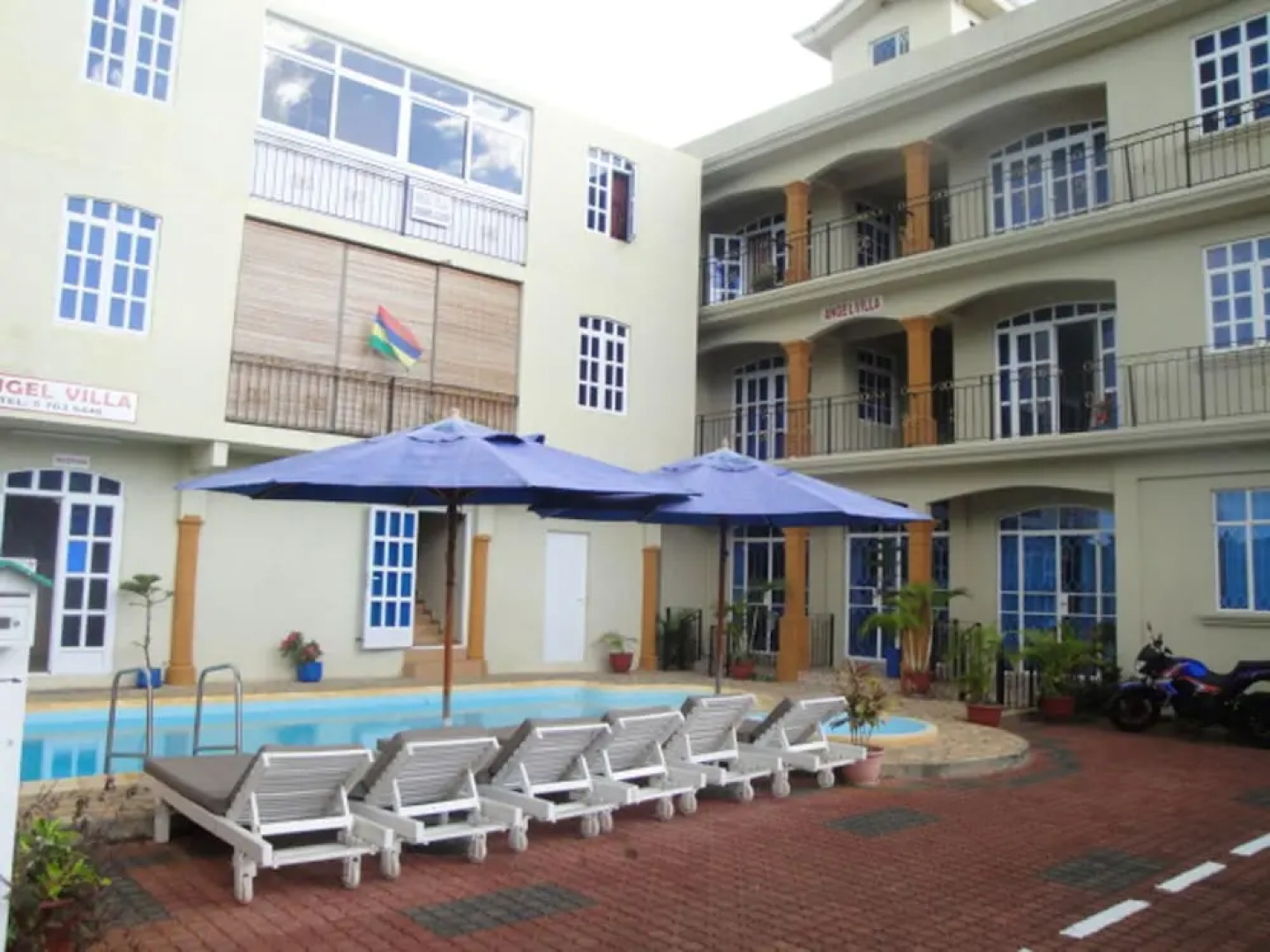 Studio in Pointe aux Piments, With Pool Access, Balcony and Wifi - 200