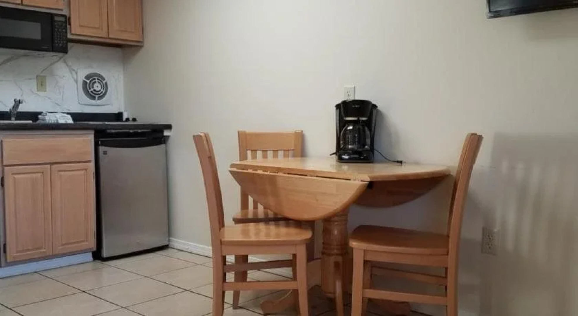 Sea Cliff House Motel