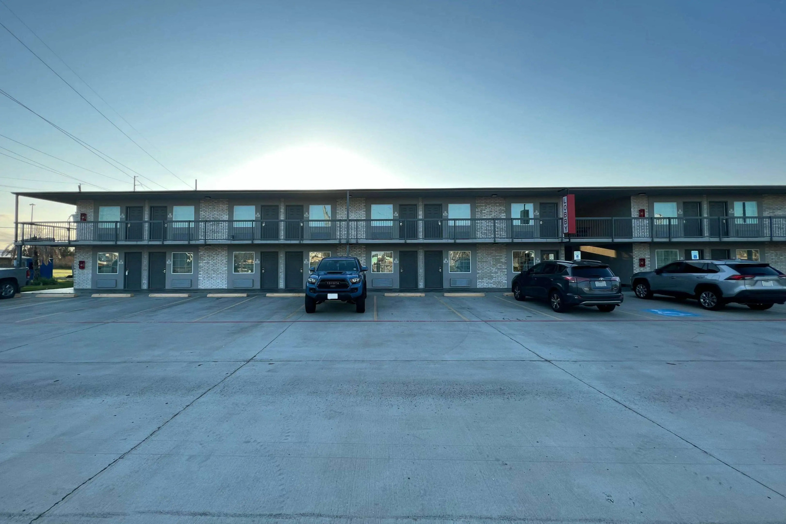 Super 8 by Wyndham Sulphur South