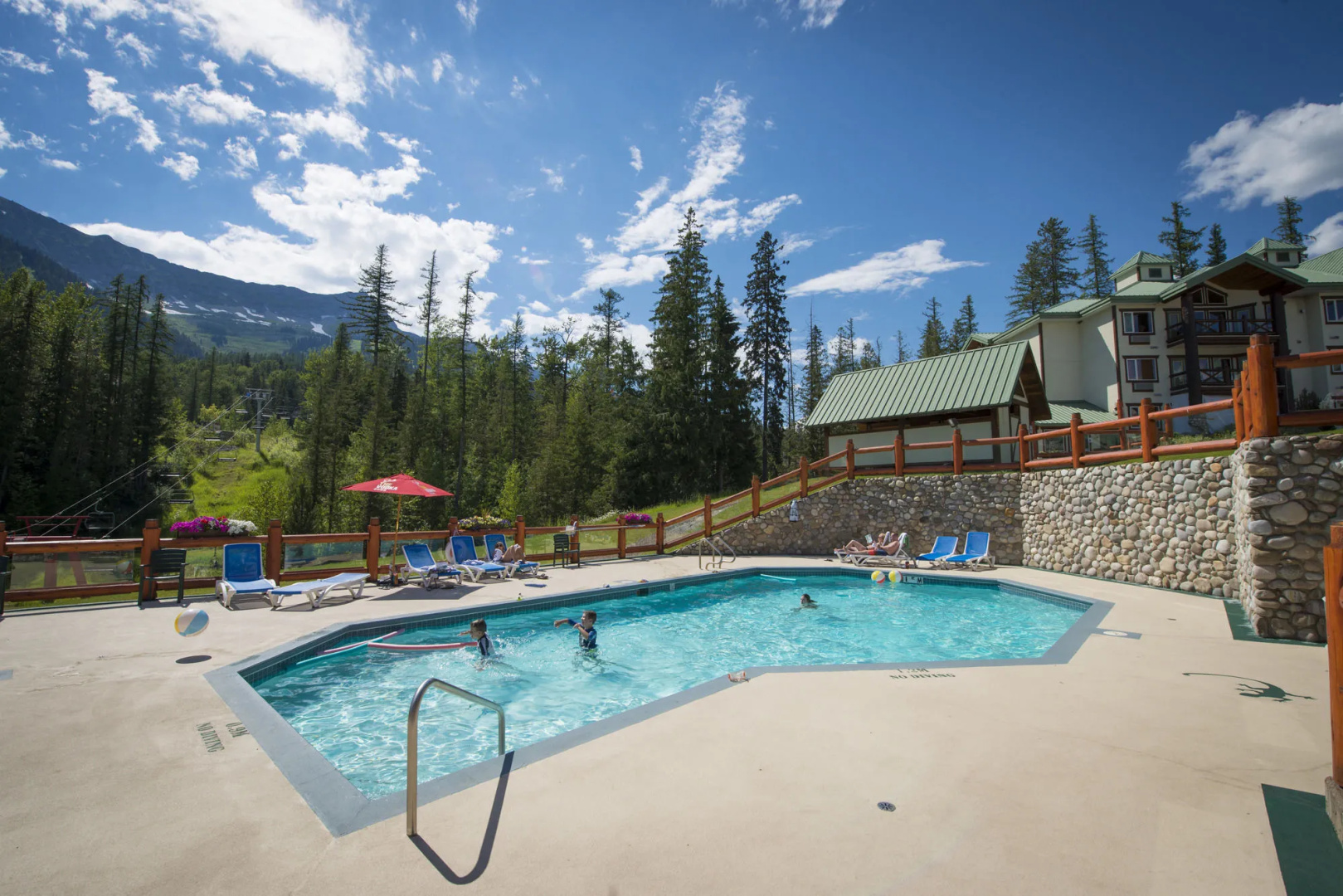 Lizard Creek Lodge