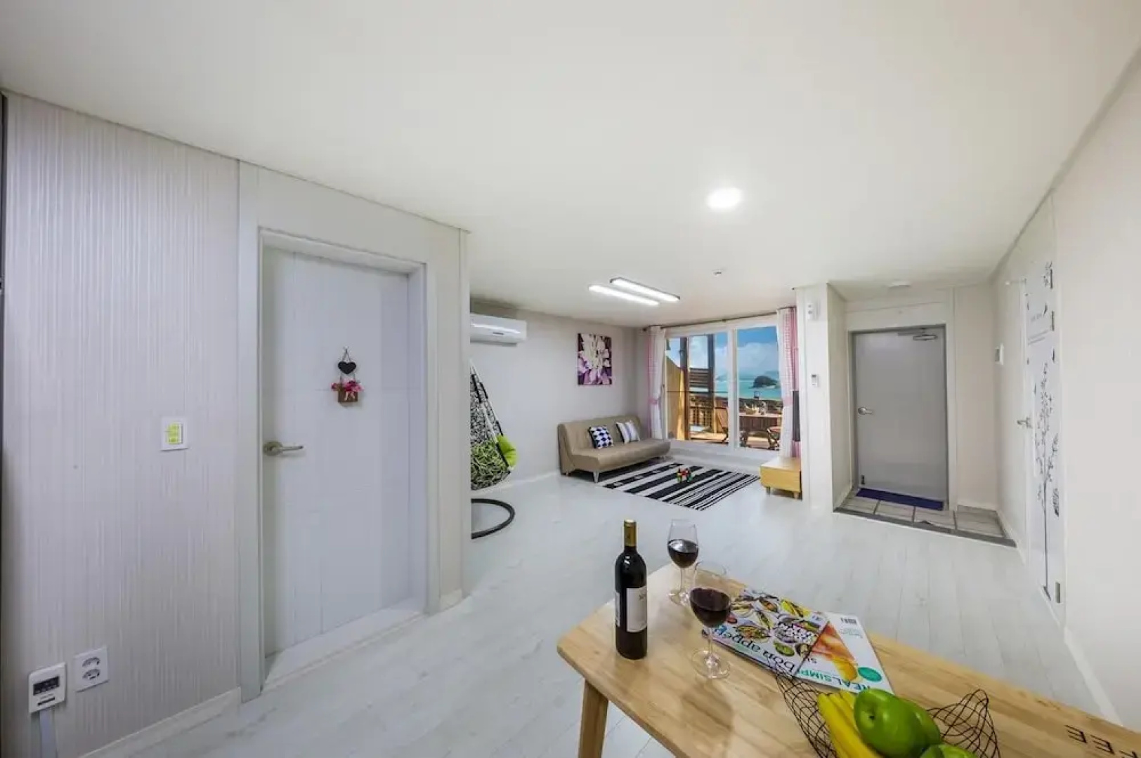 Tongyoung S468 Poolvilla