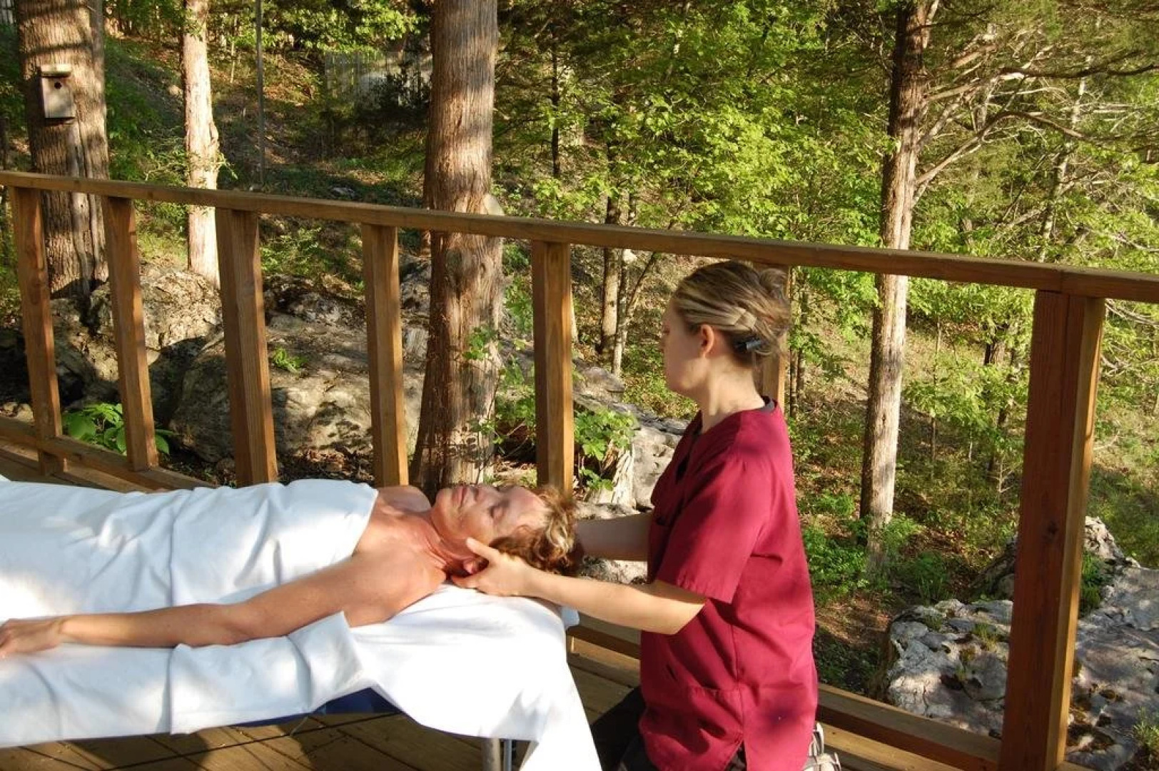 Beaver Lakefront Cabins - Couples Only Getaways