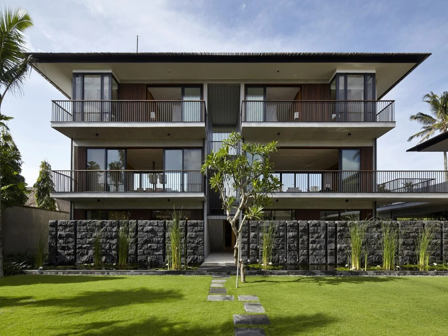 Arnalaya Beach House