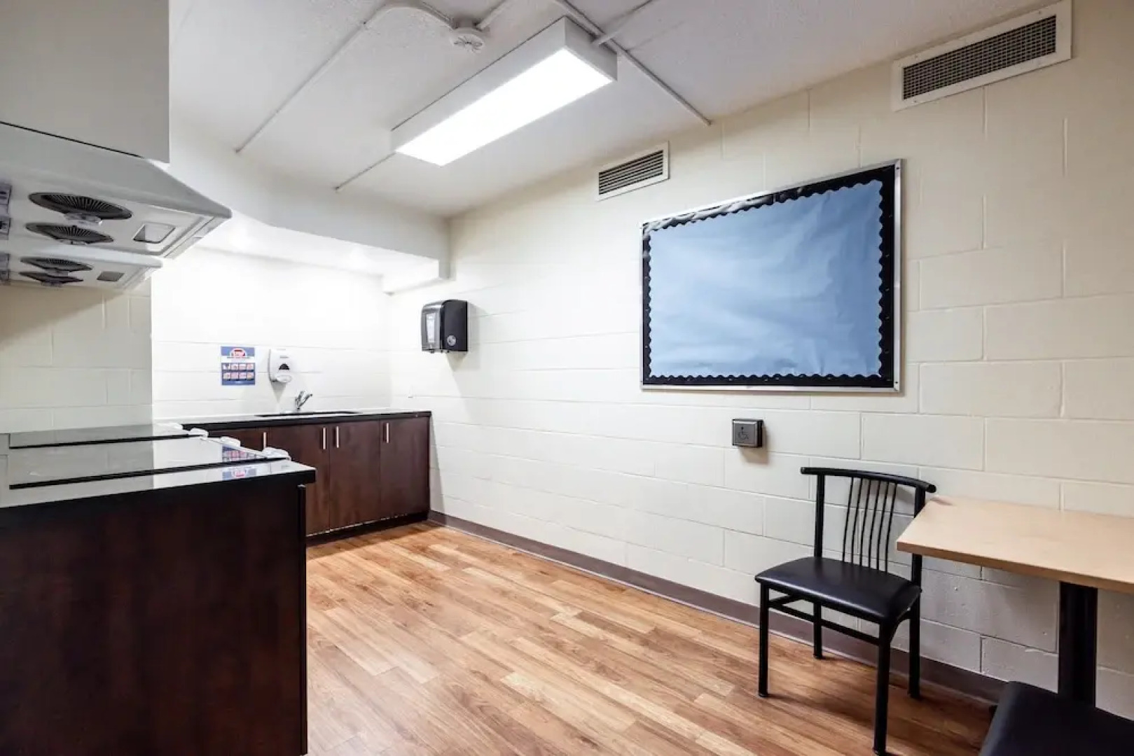 Residence & Conference Centre - Welland