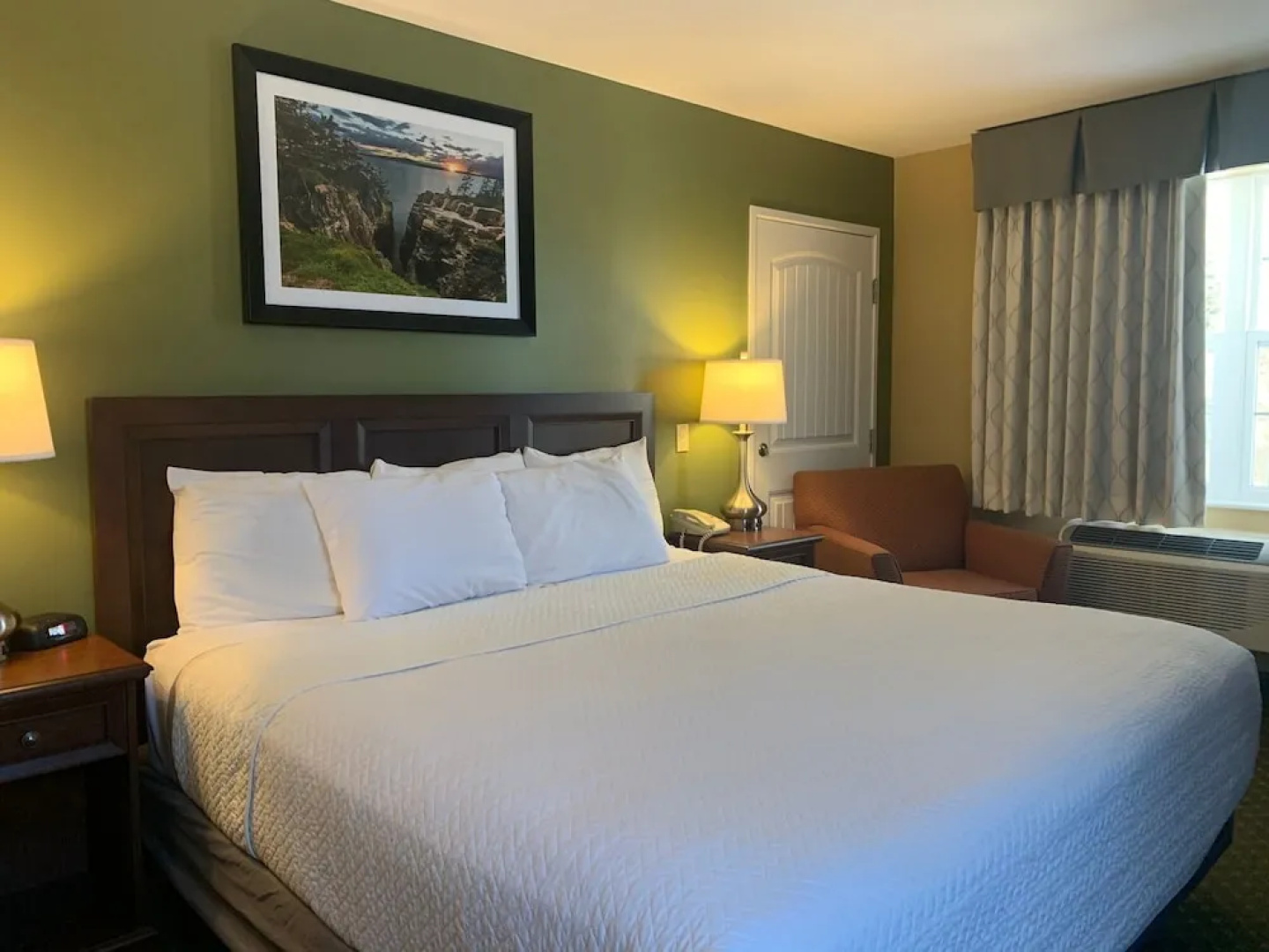 Acadia Inn
