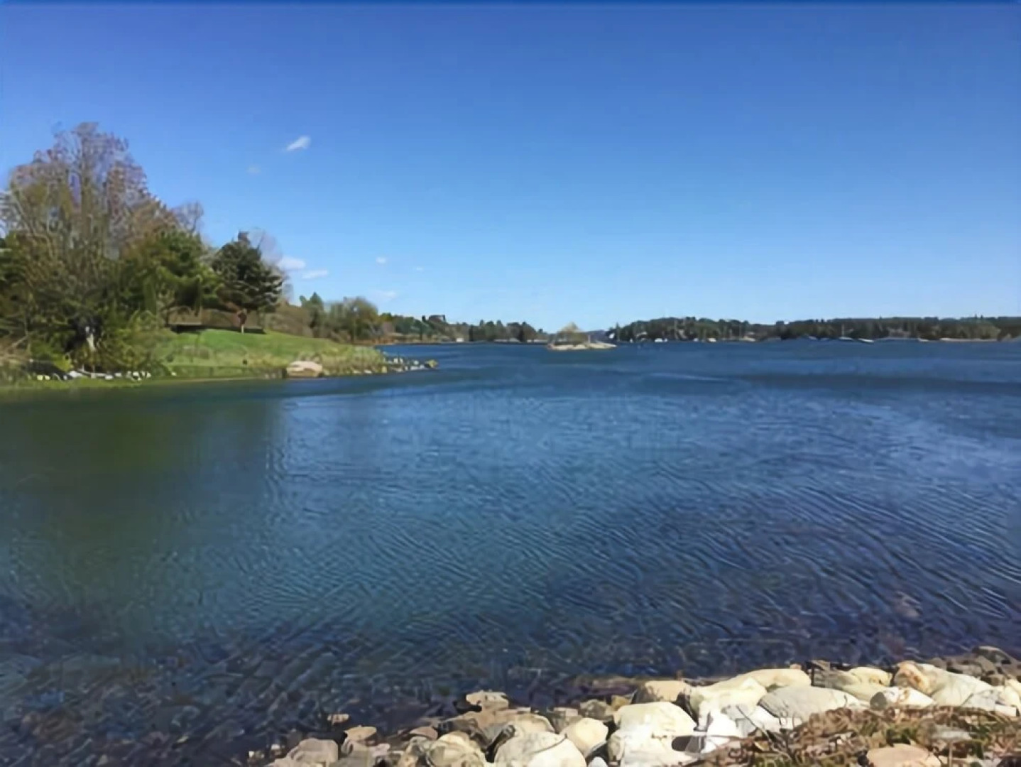 Head of the Bay - Two Bedroom Home