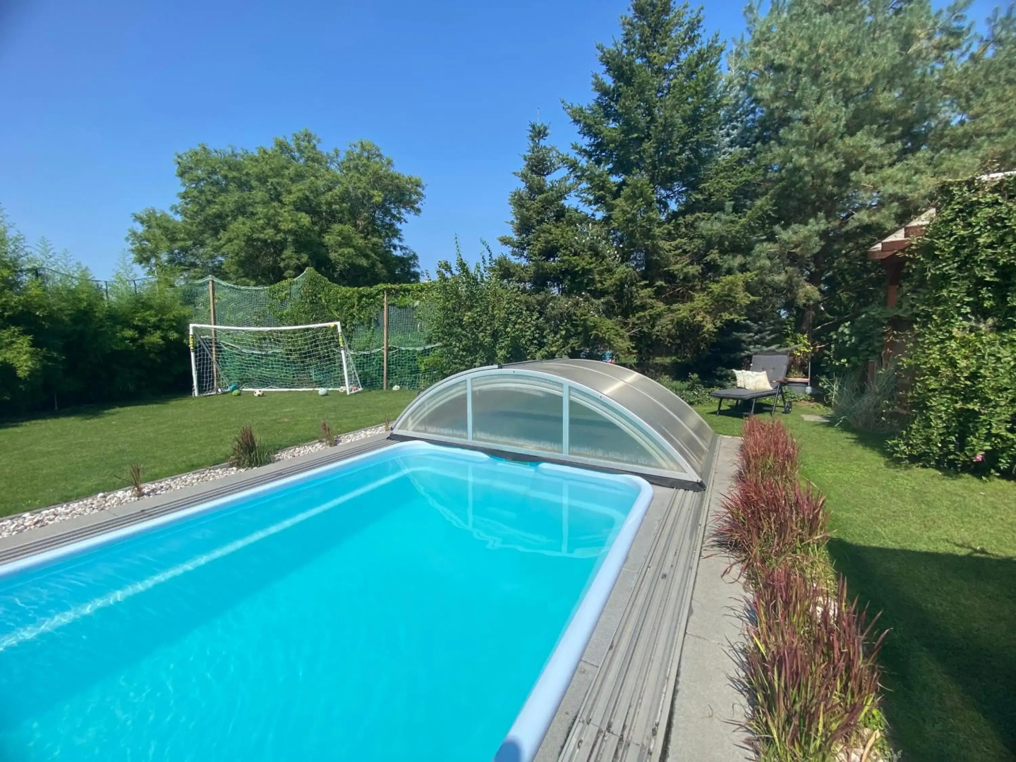 Pool & Lake Holiday Home