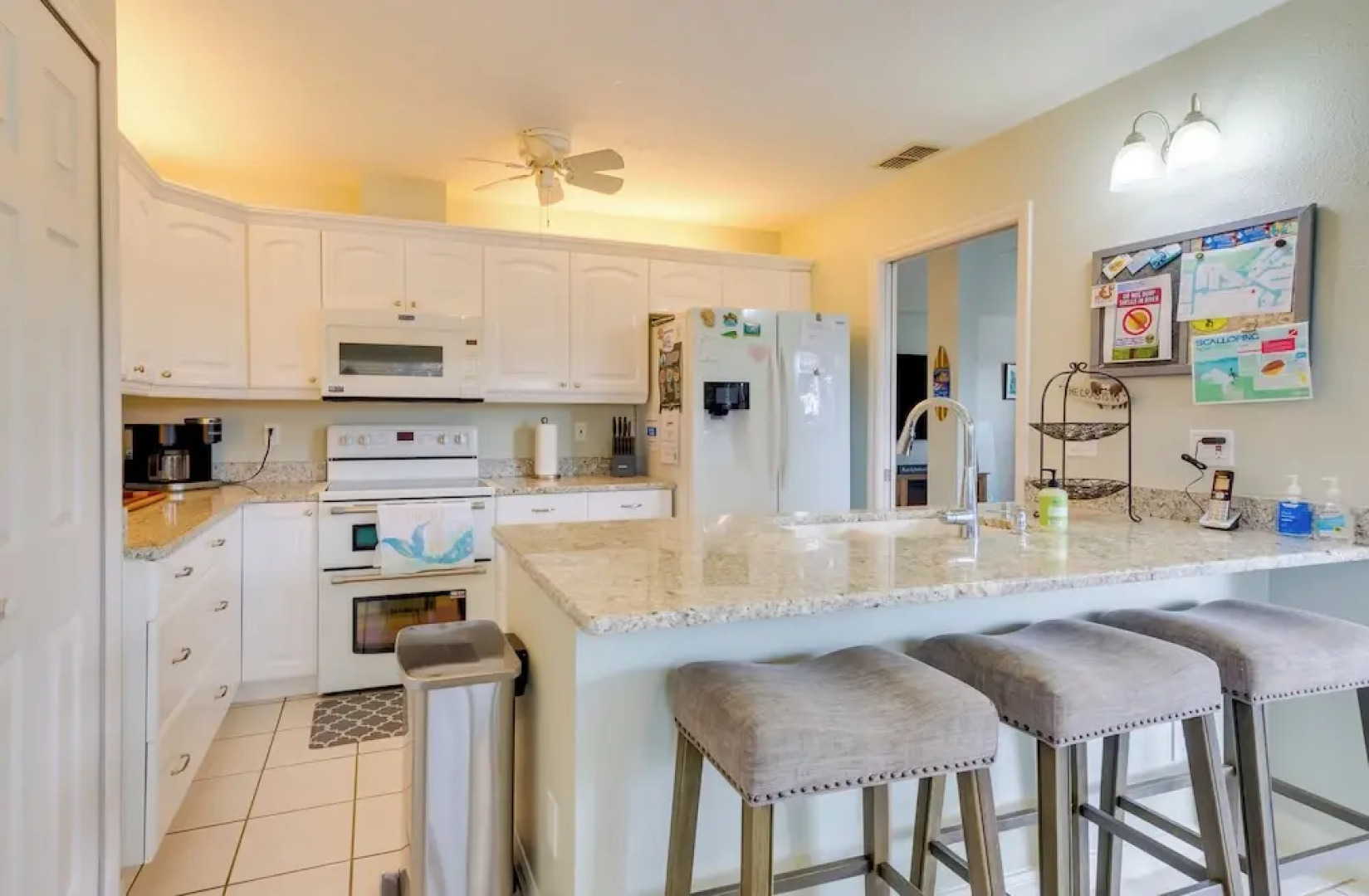 Weeki Wachee River Home on Main River by Park!