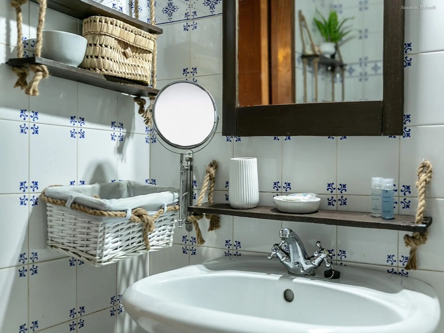 A18 - Chimney Townhouse in Historic Center