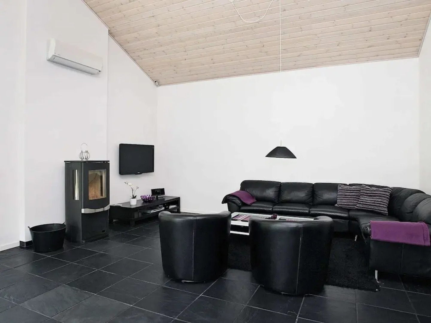 10 Person Holiday Home in Albaek