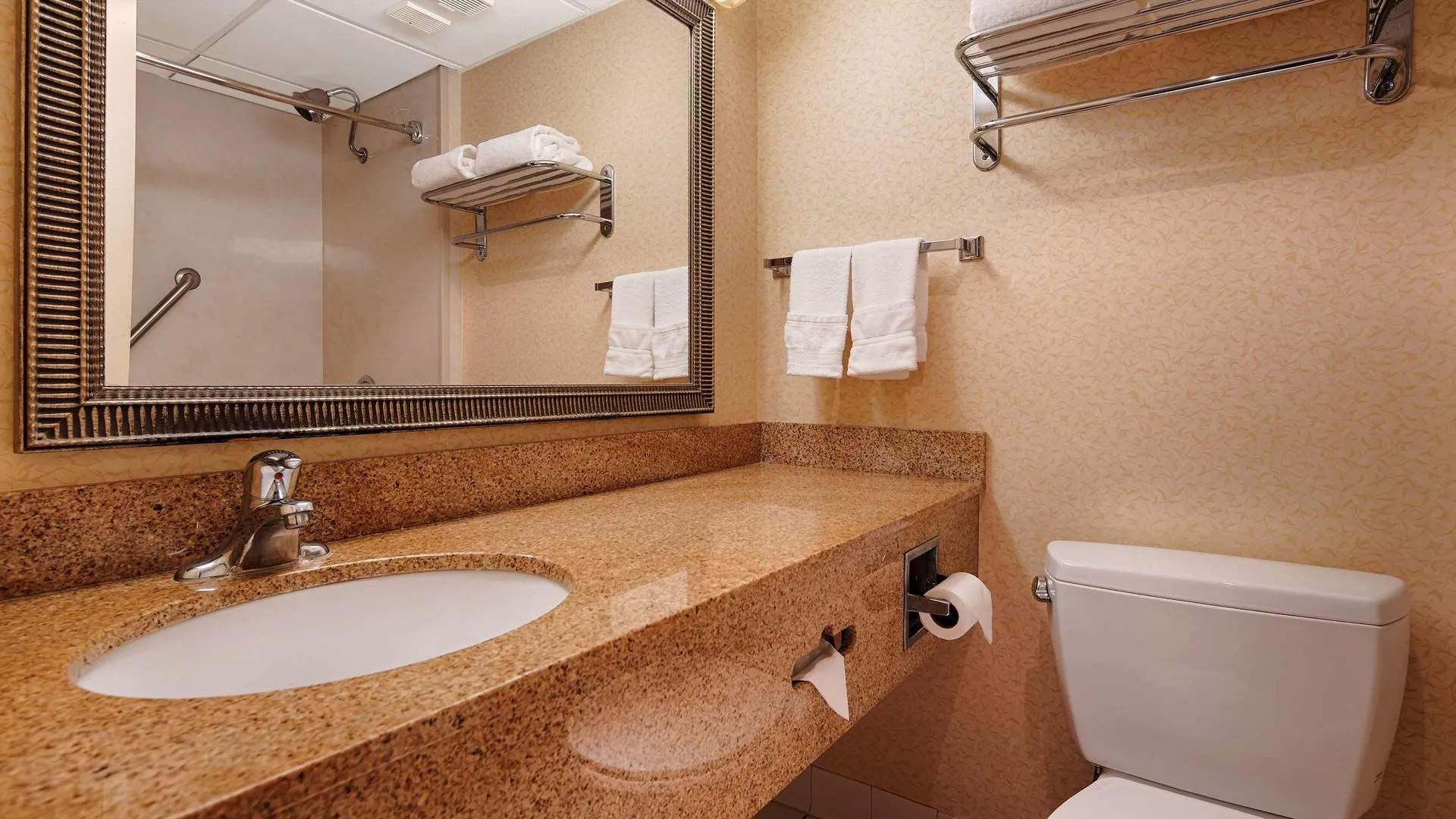 Quality Inn & Suites Morgantown - University Area