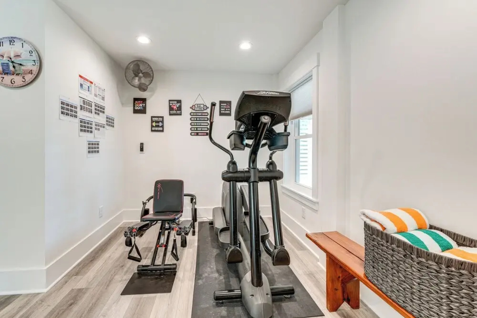 Walk to Beach: Southern Shores Retreat w/ Hot Tub