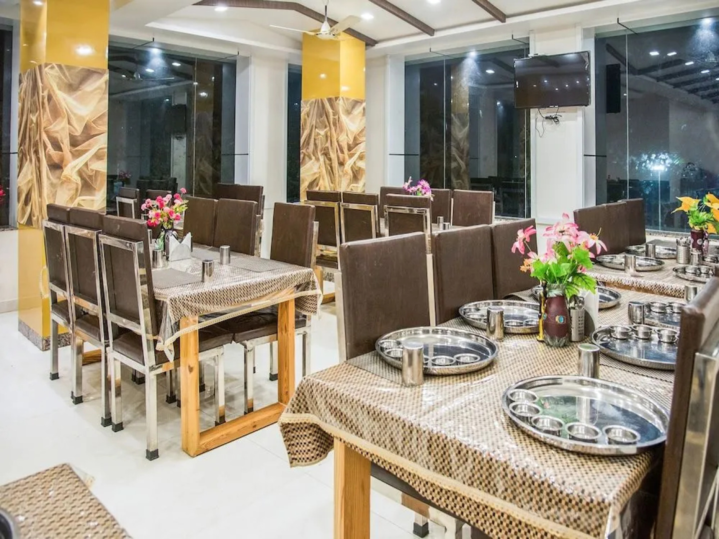 Oyo 24952 Laxmi Jodhpur Hotel