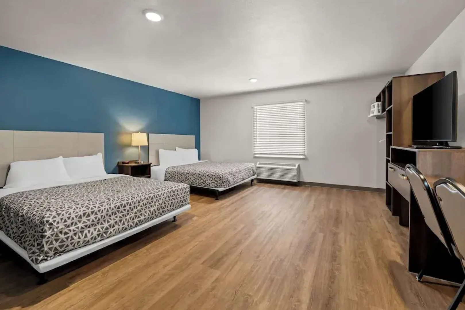 Woodspring Suites Loves Park Rockford