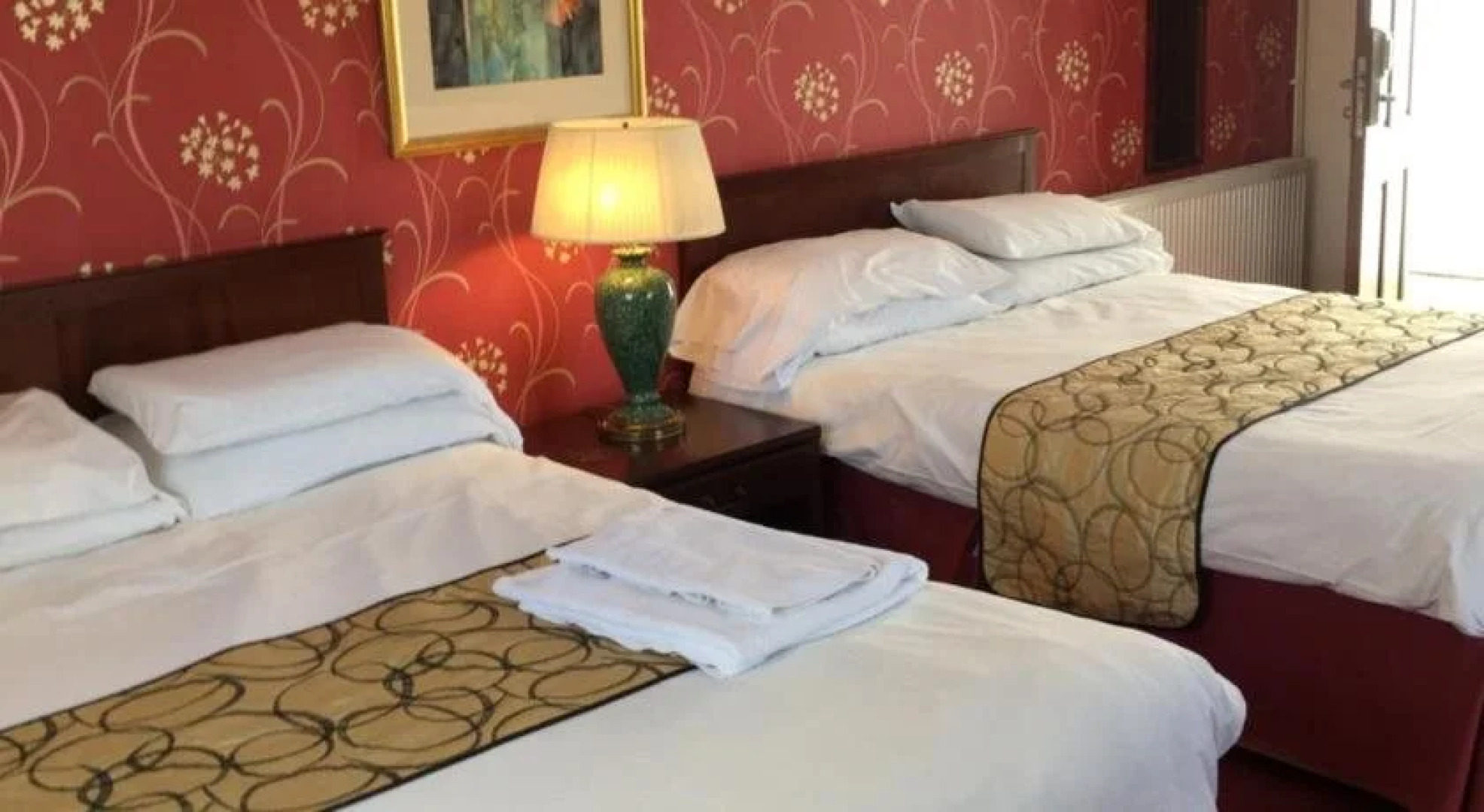 The Dark Barn Cottages  Lodge