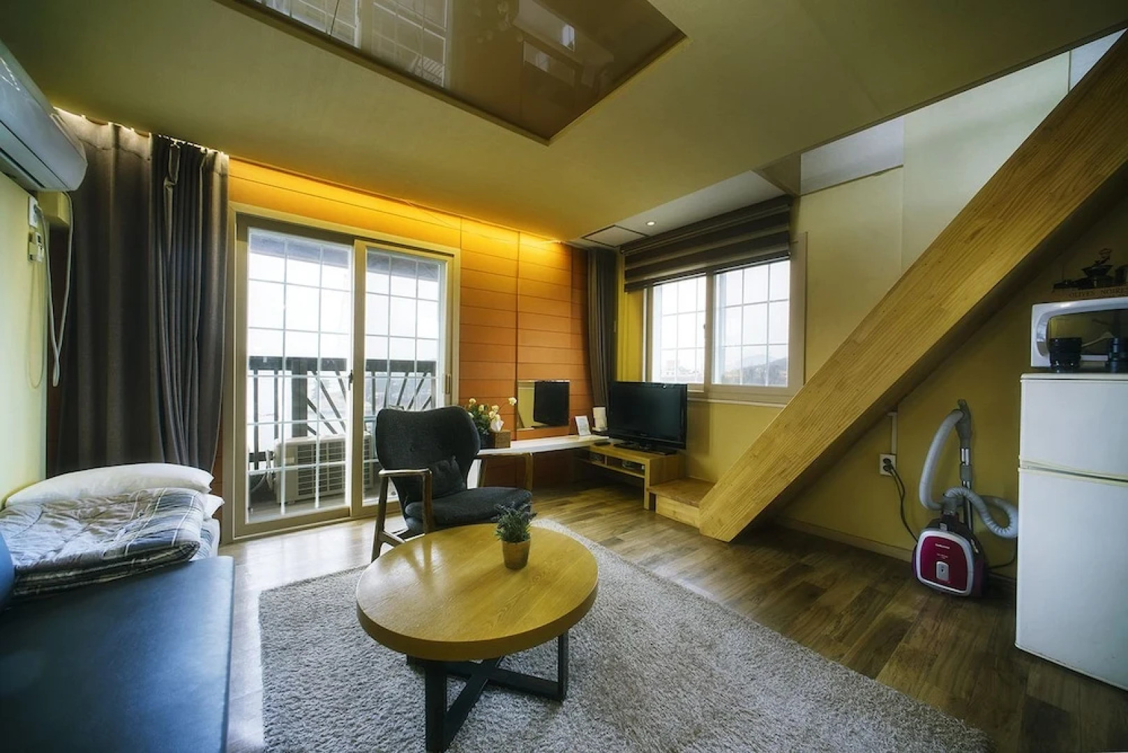 Tongyoung Mongdolhouse Pension