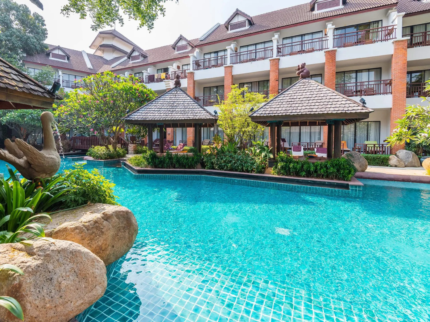 Woodlands Hotel & Resort