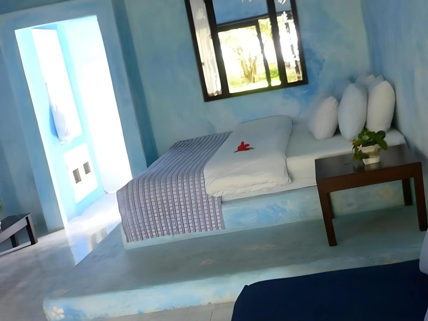 Brassiere Beach Resort