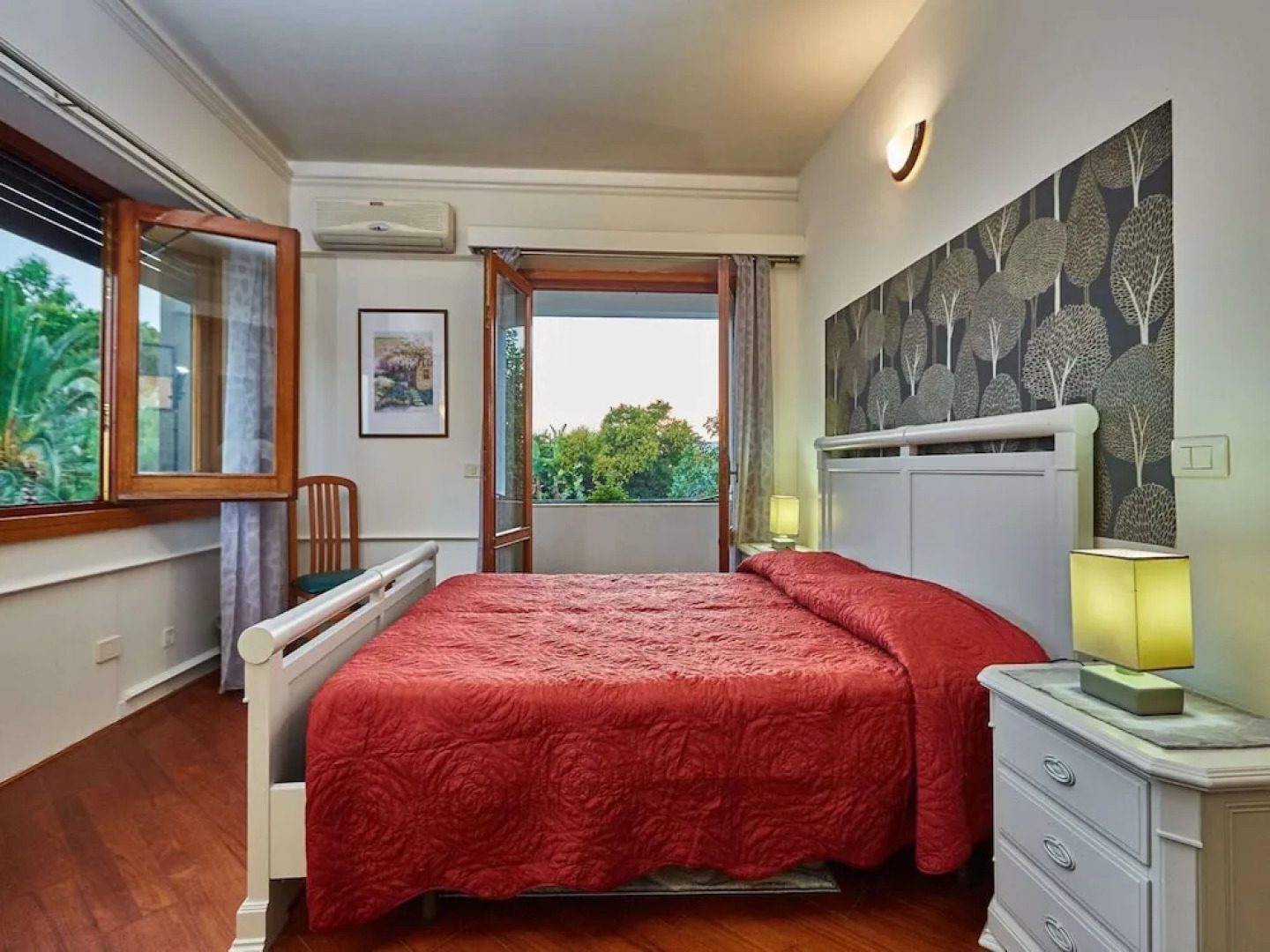 Villa in Pozzallo Near Sandy Beaches