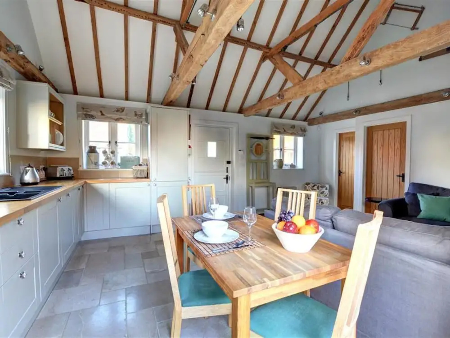 Serene Holiday Home in Linton With Private Swimming Pool