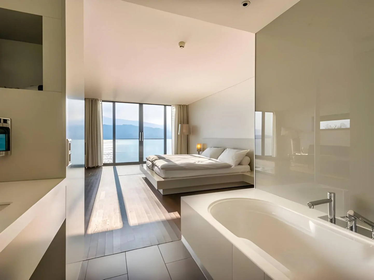 HERMITAGE Lake Lucerne - Beach Club & Lifestyle Hotel