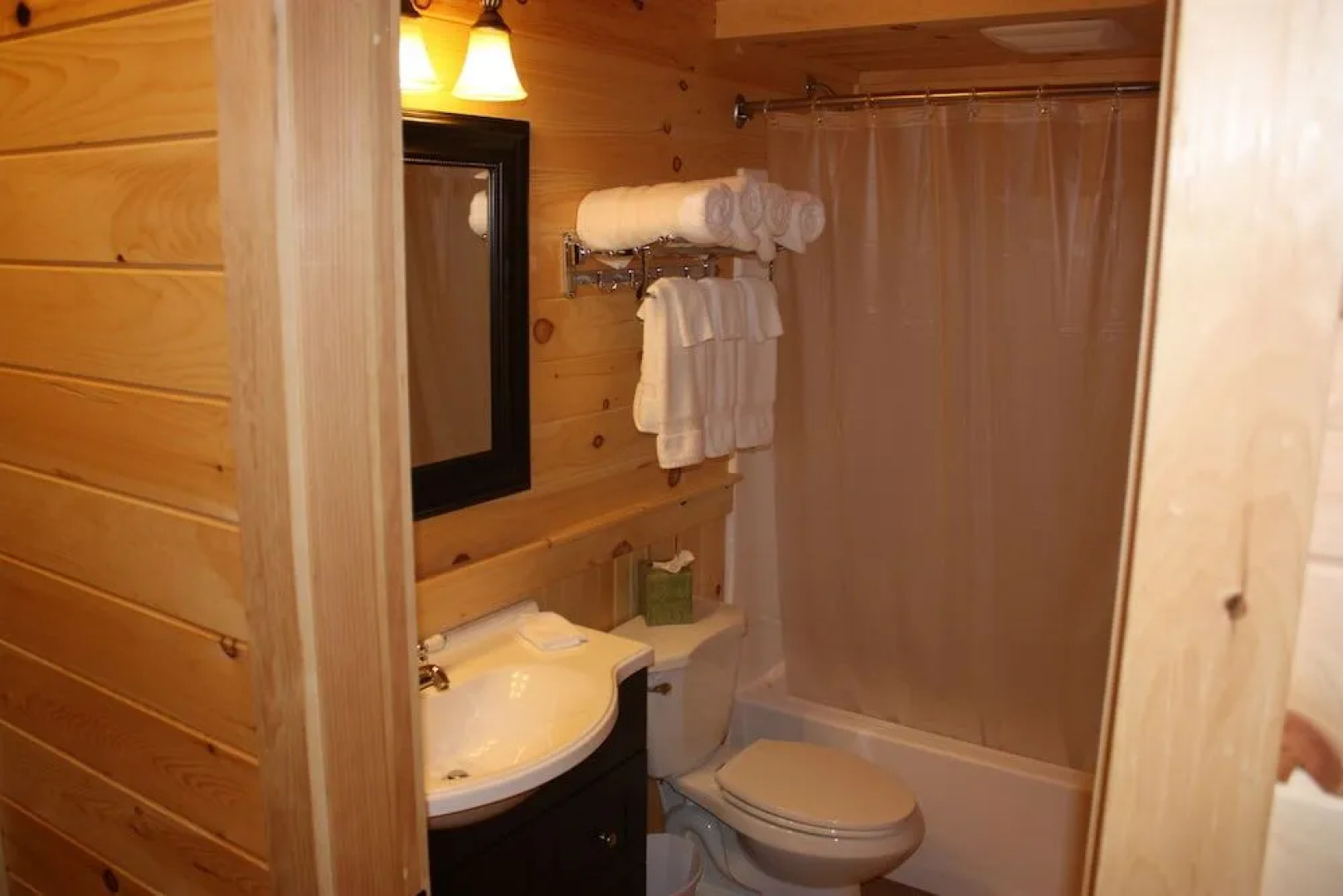 Lake Parlin Lodge & Cabins