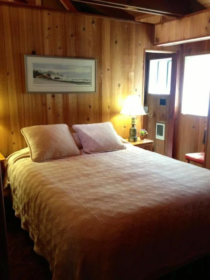 Shaw's Oceanfront Bed and Breakfast