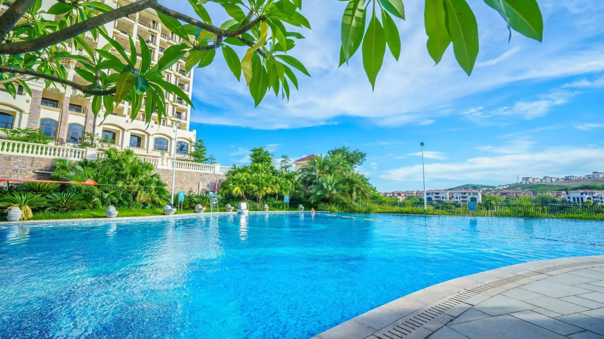 Kaiping Jade Bay Funyard Phoenix Hotel