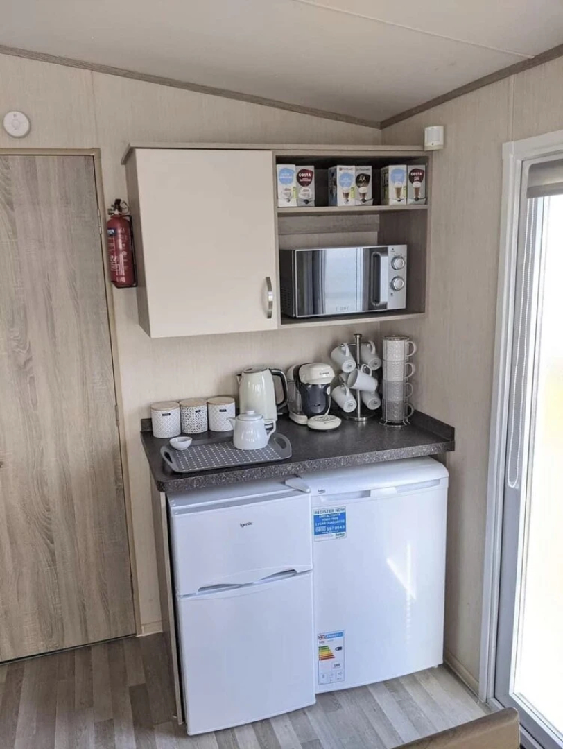 Immaculate Sen Friendly 3-bed Caravan in Porthcawl