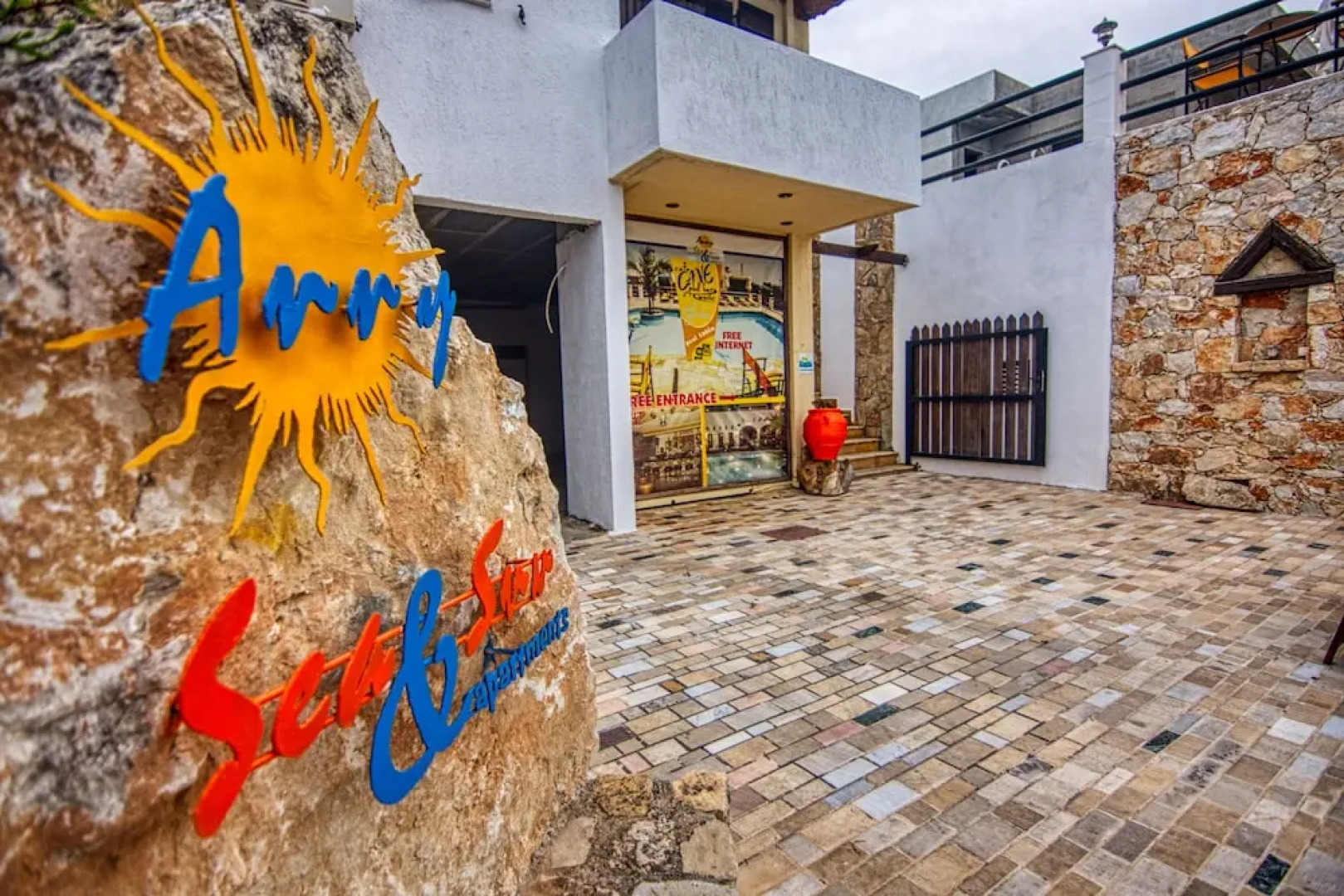 Anny Sea and Sun Apartments