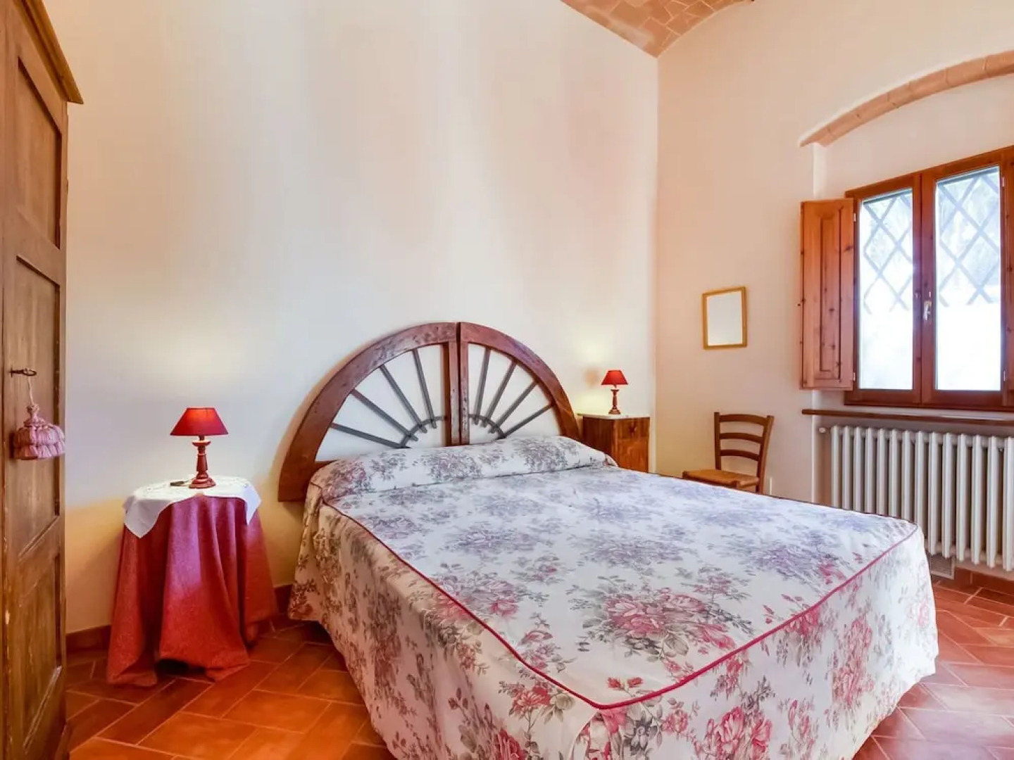 Countryside Cottage With Garden