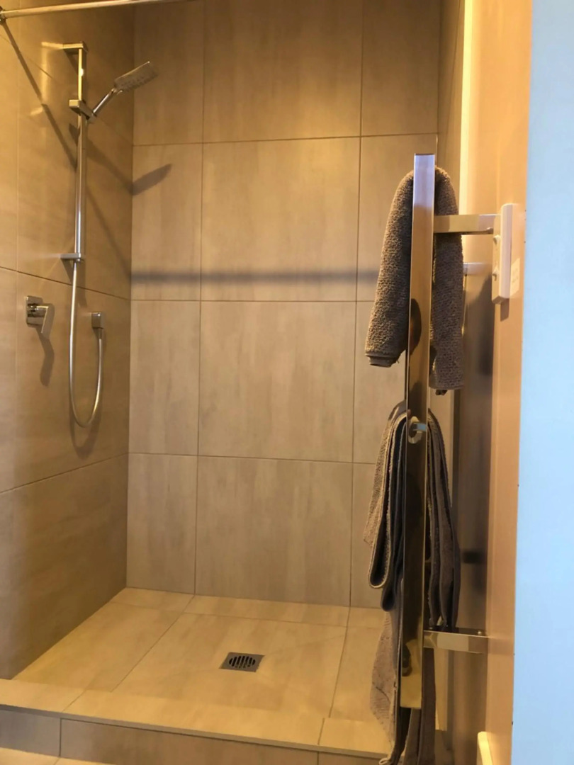 East Rock (Adults Only)