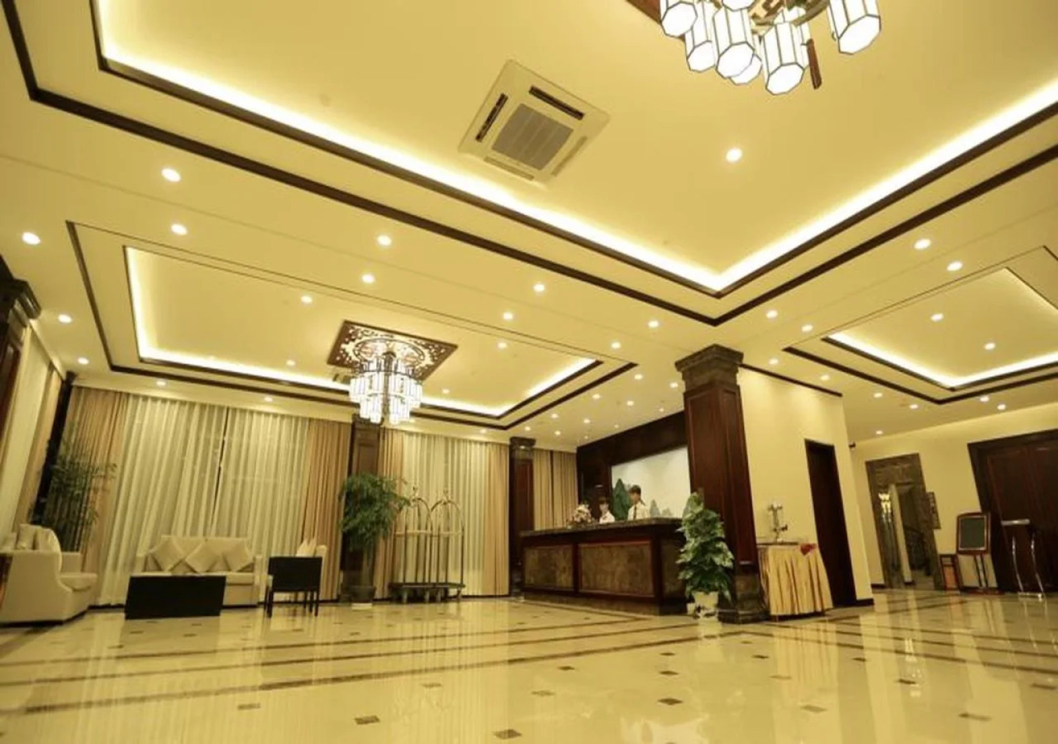 Days Hotel Frontier Yangshuo