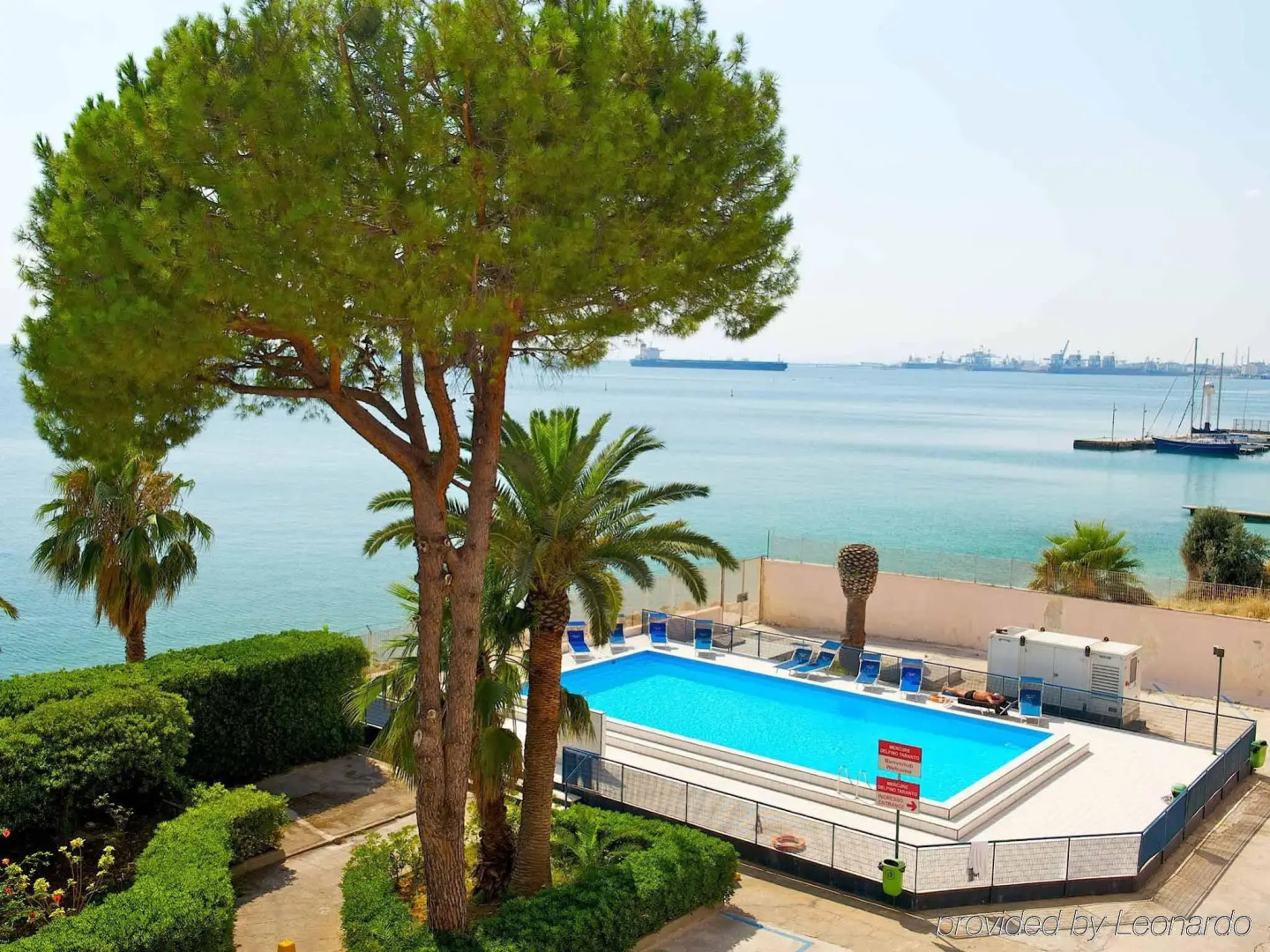 Delfino Taranto Hotel