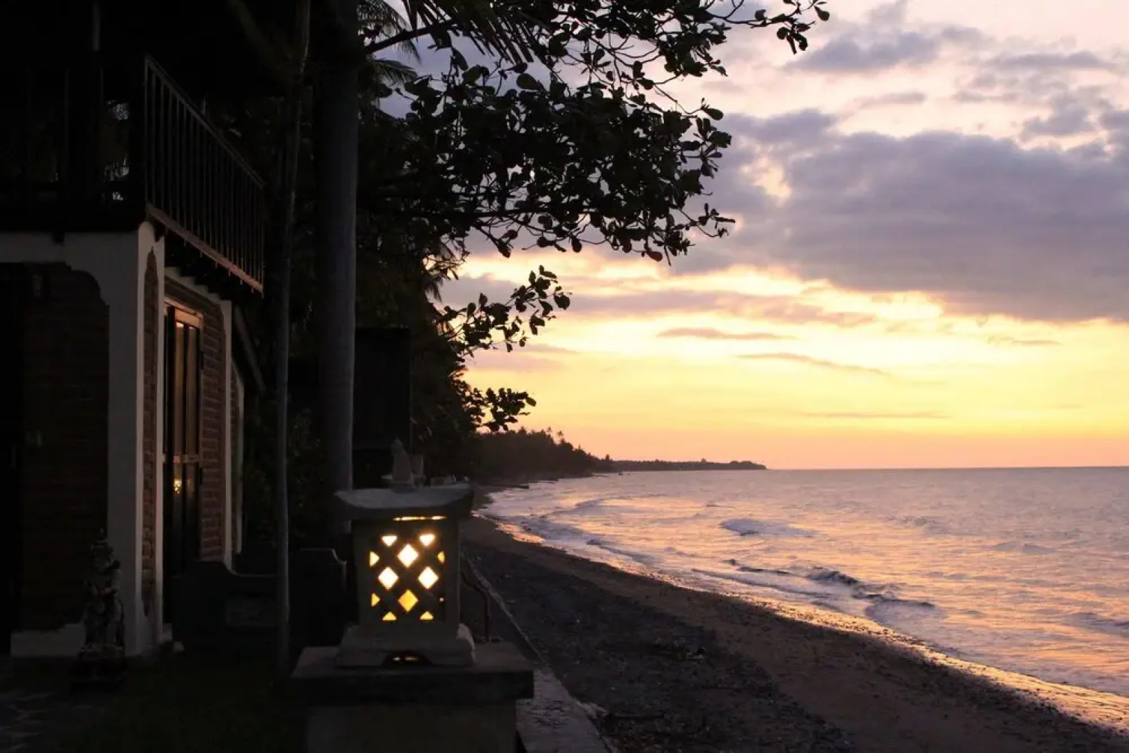 The Ning Beach & Villa