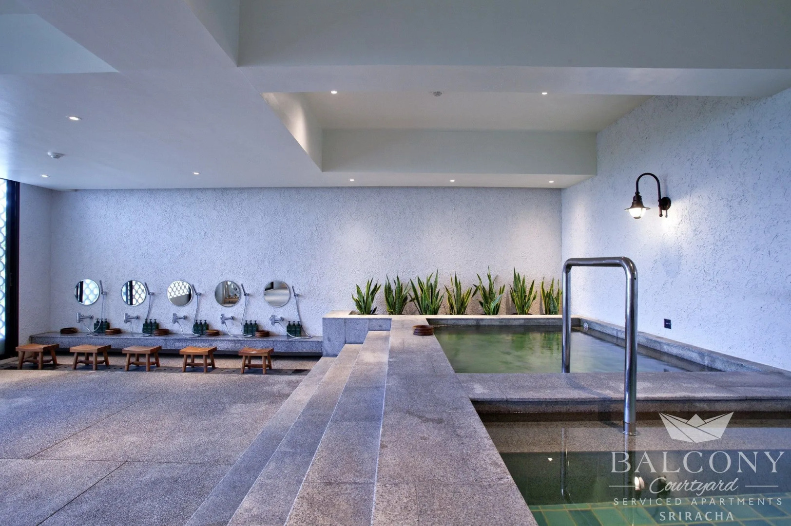 Balcony Courtyard Si Racha Hotel & Serviced Apartments