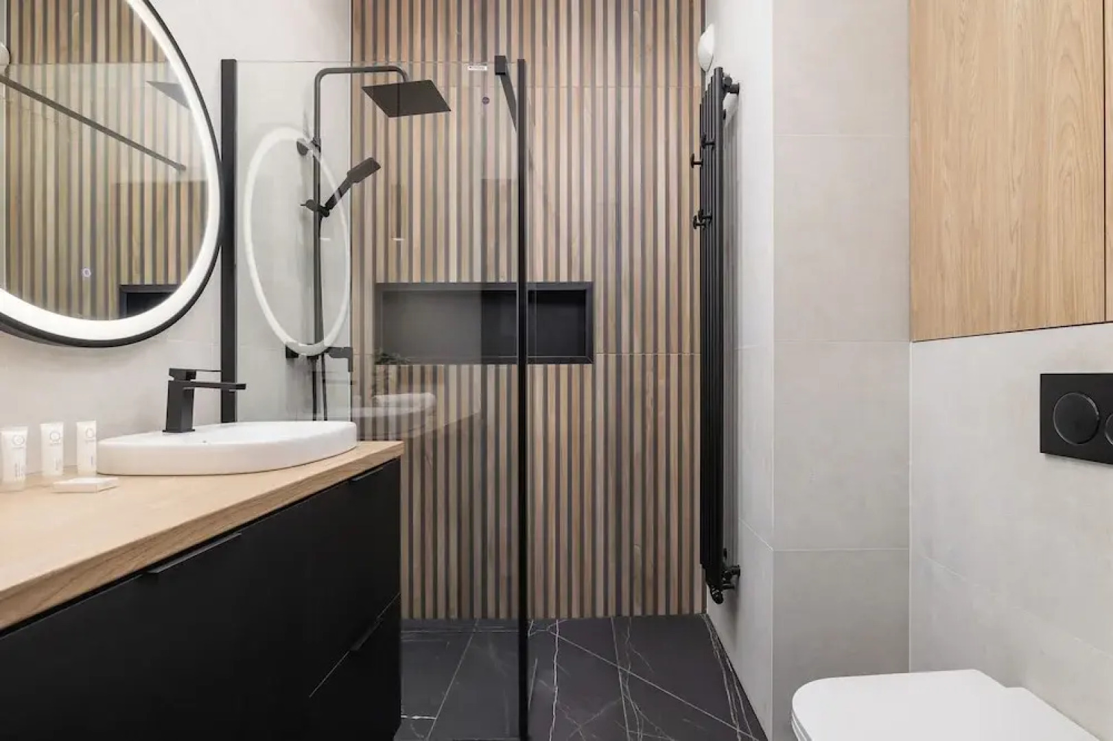 Modern Apartment by Renters