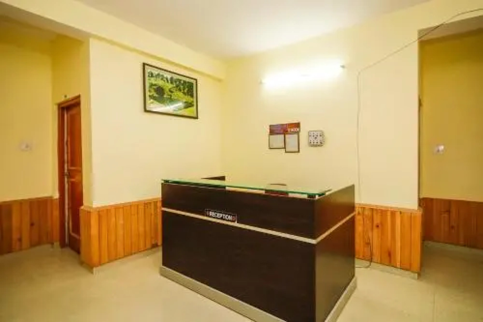 OYO 27666 Hotel Cedar View