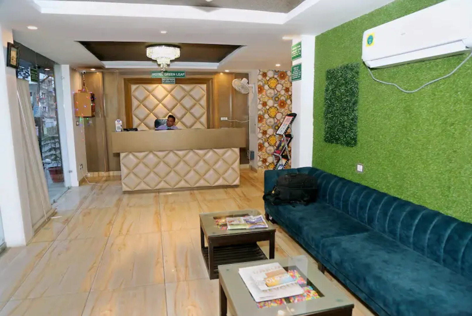 Hotel Green Leaf By T And M Hotels