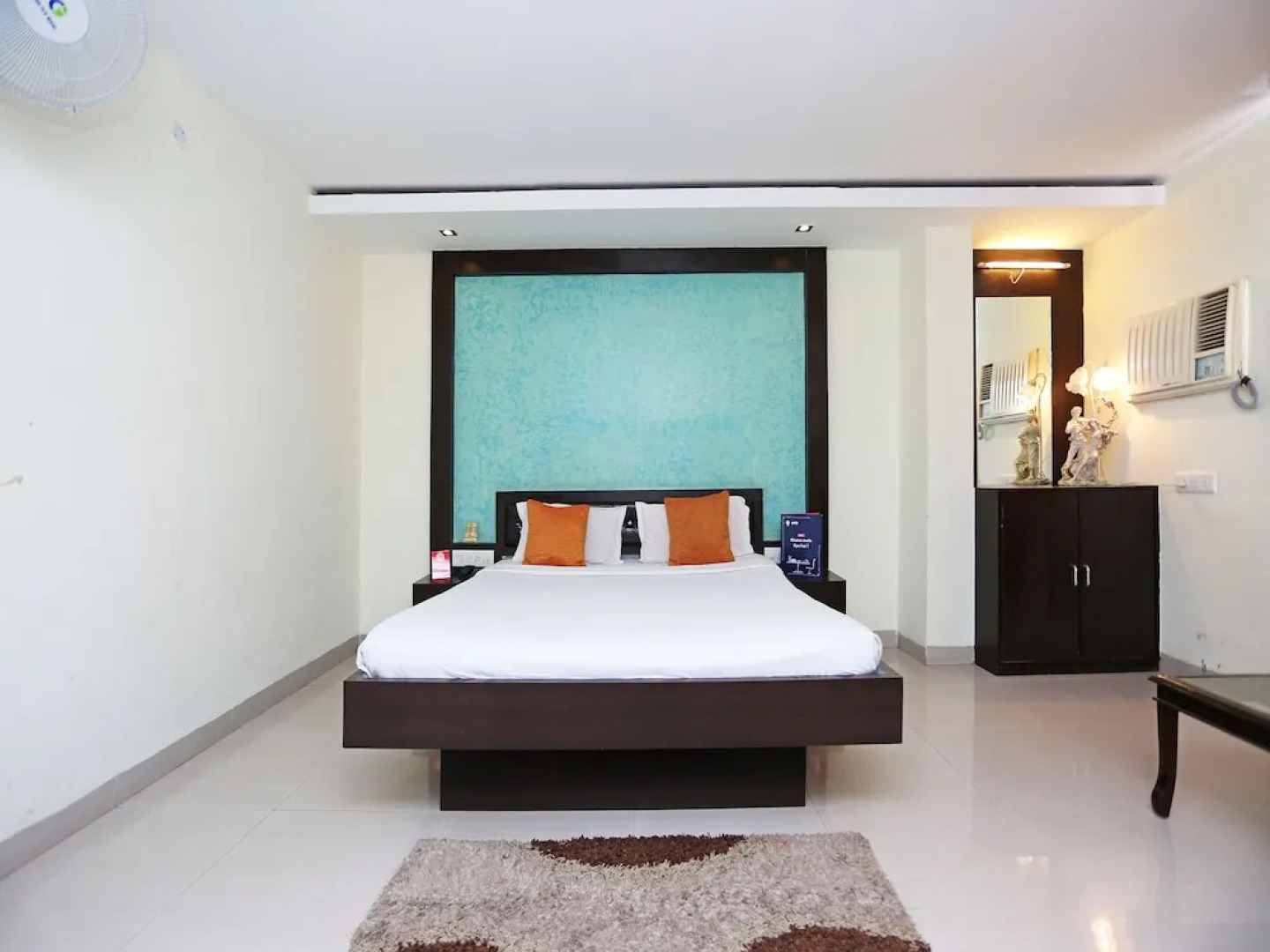 Hotel Mantri Residency