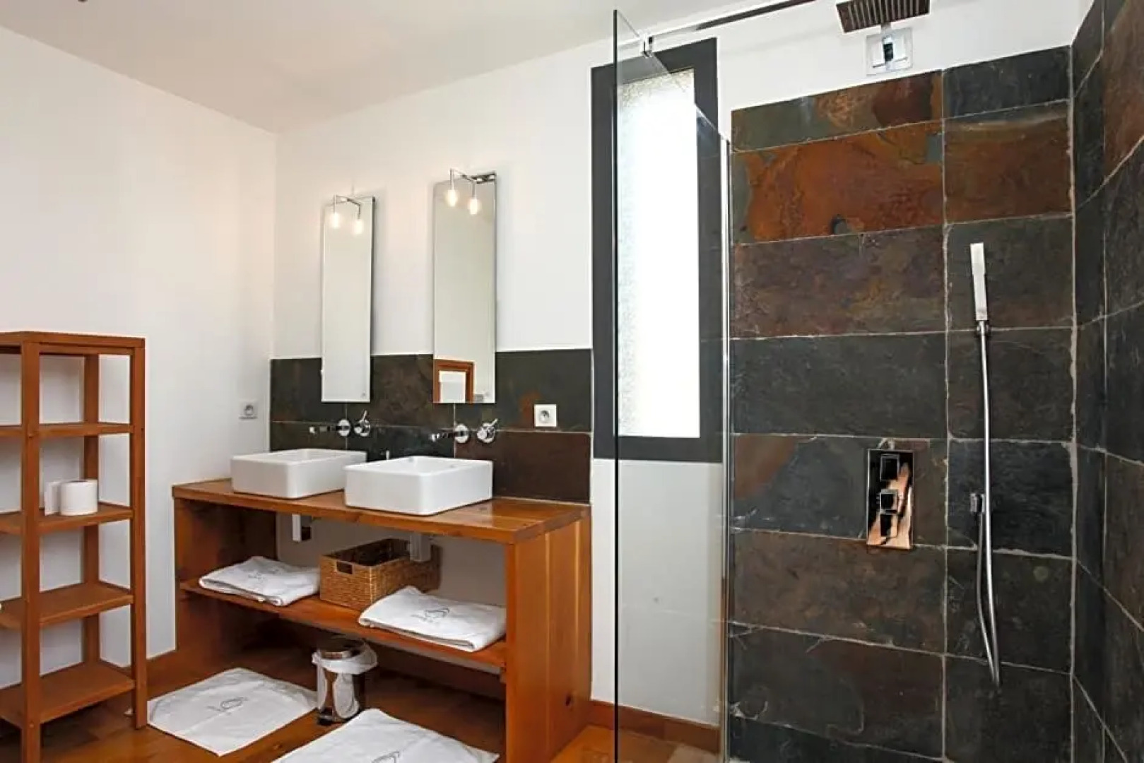 Le Domaine de l'¿- Lofts Contemporain au Coeur du Perigord